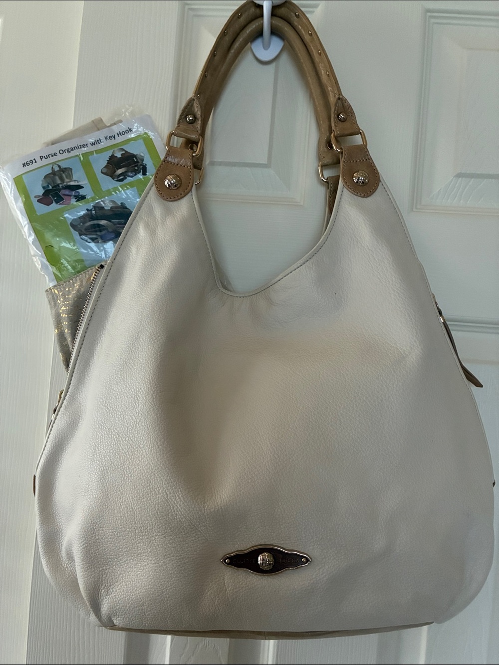 Elliott Lucca Cream Large Leather Hobo Bag
NWOT And # 691 Purse Organizer